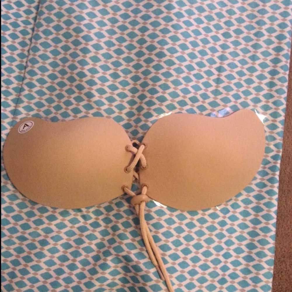 Backless Strapless Bra - image 1